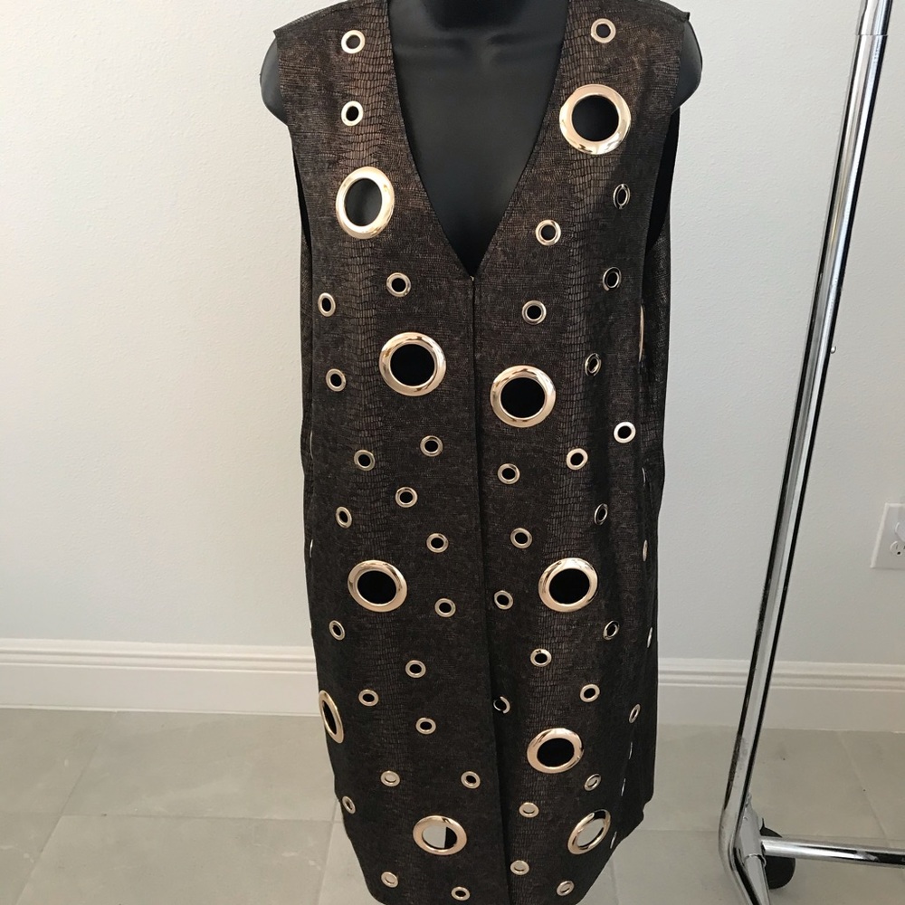 Vest  NEW with tags  Gold grommets on the front